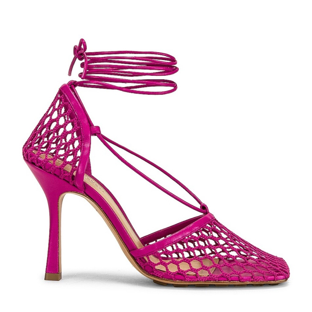 BOTTEGA VENETA
Stretch Ankle Strap Sandals
